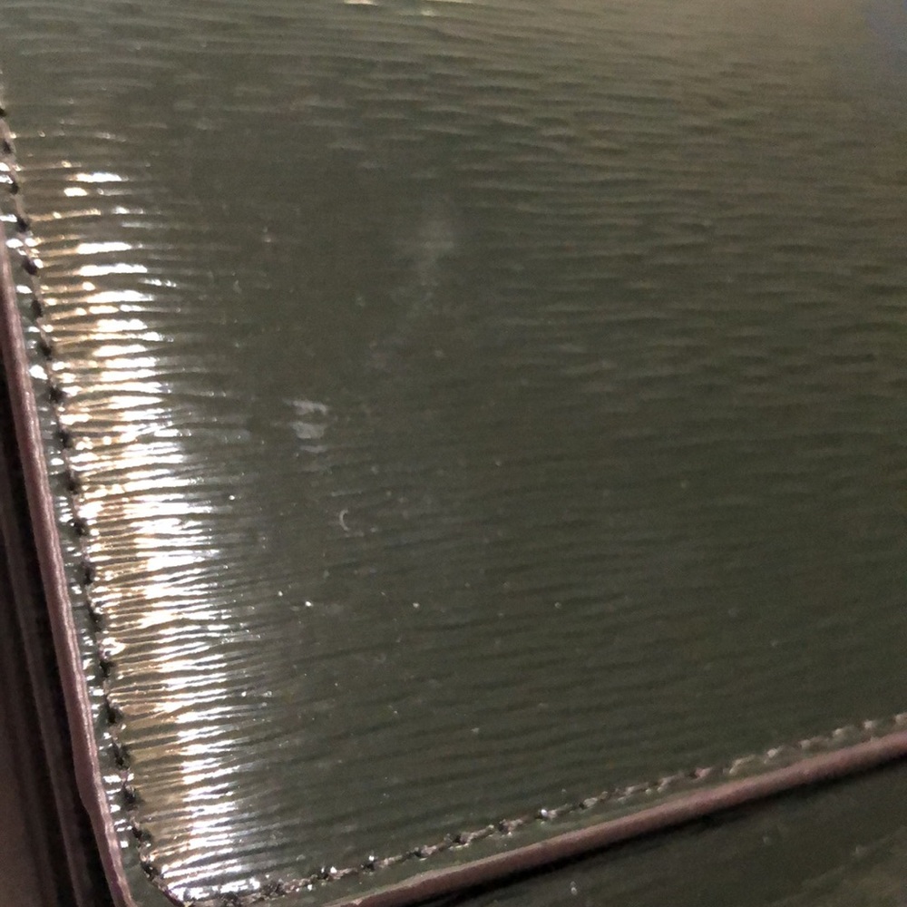 kate spade green patent leather wallet - Picture 3 of 14